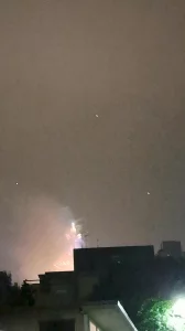 新年快乐，街头露出